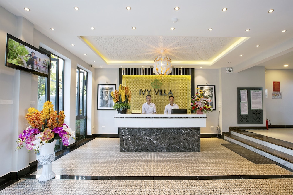 Ivy Villa 9/49