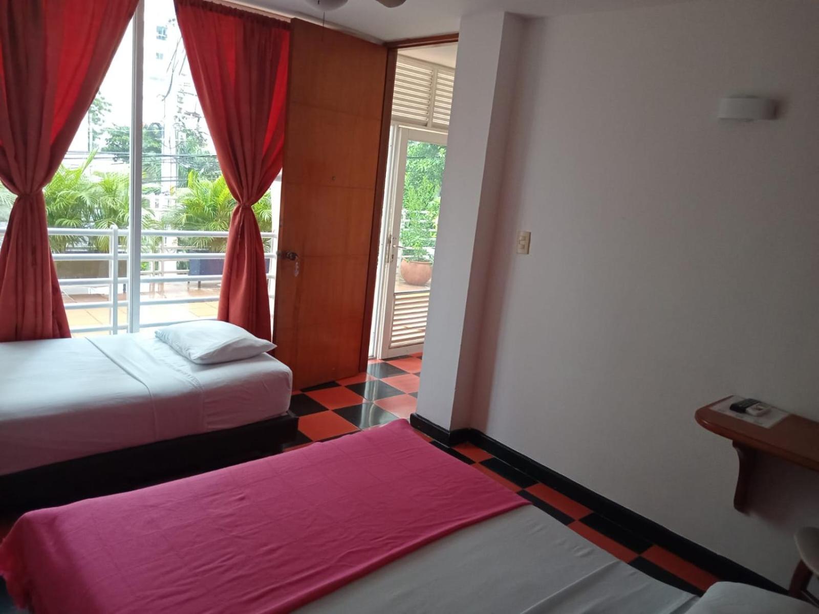 Hotel Bahia Plaza 23/54