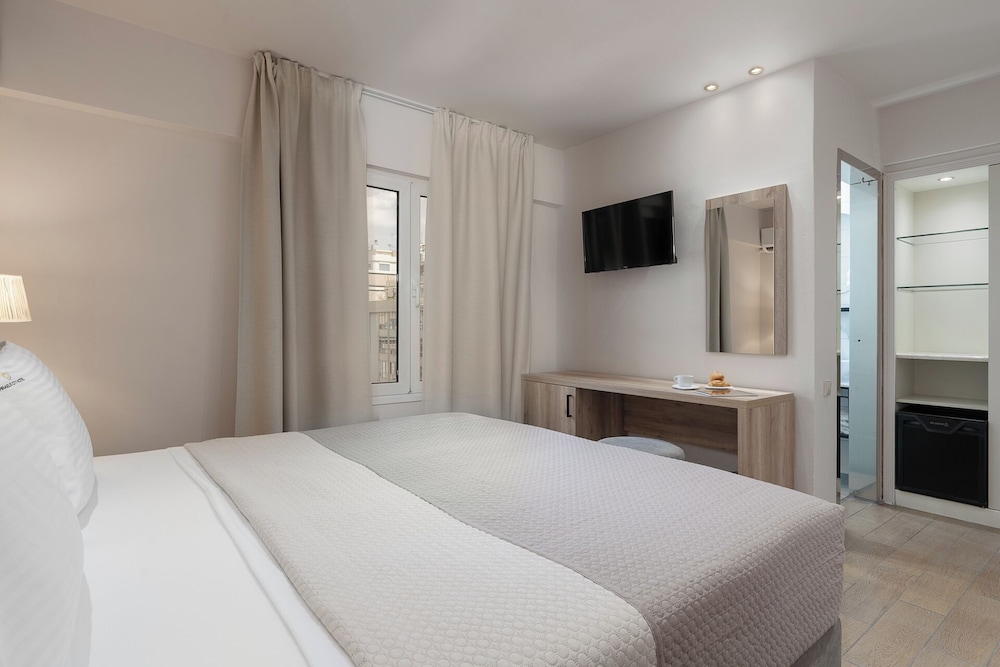 Piraeus City Hotel 8/63