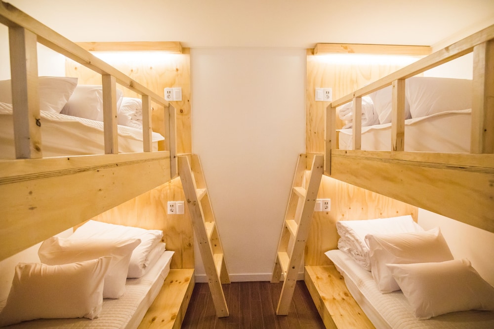 Step Inn Myeongdong 1 32/72