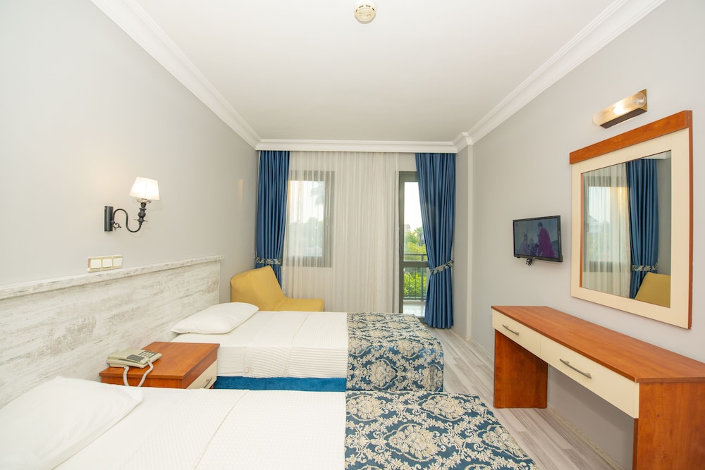 Golden Moon Hotel 9/24