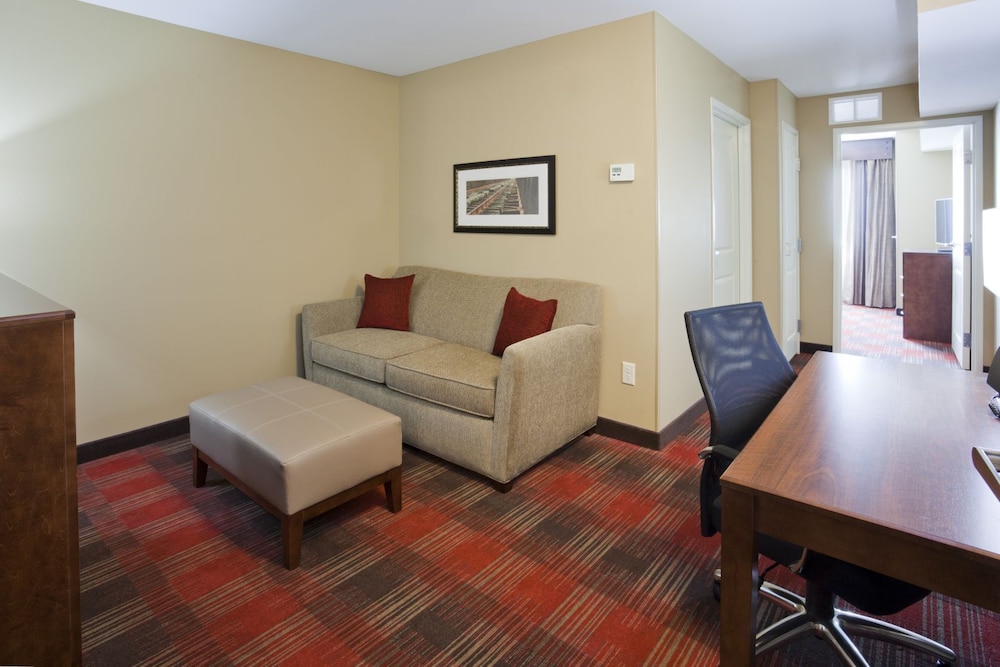 GrandStay Hotel and Suites Tea Sioux Falls 11/17