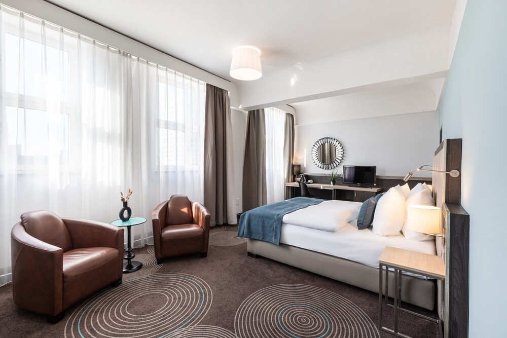 Garner Hotel Essen - Handelshof by IHG 17/85