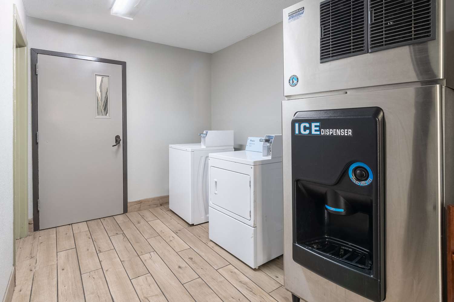 Quality Inn Cleveland North 13/18