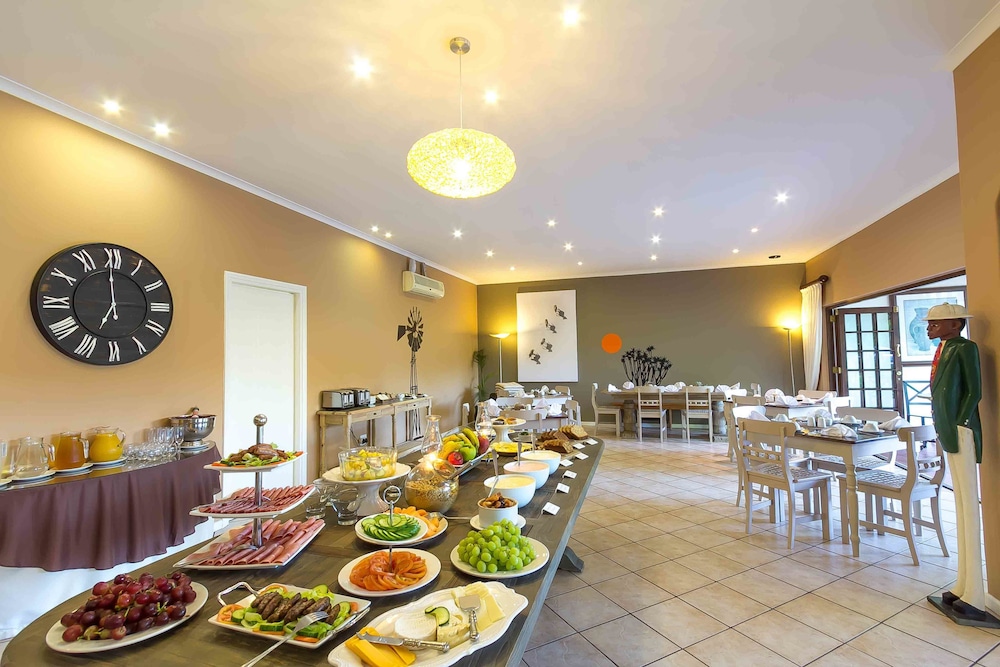 HLANGANA LODGE 44/56