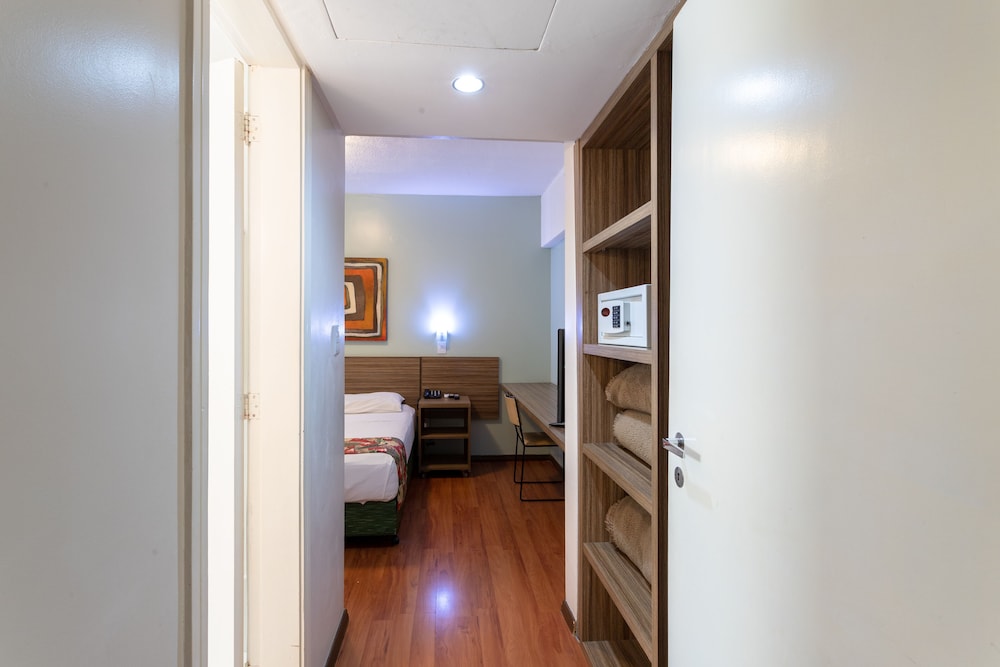 Eko Residence Hotel 25/69