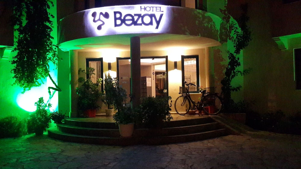 Bezay Hotel 2/31