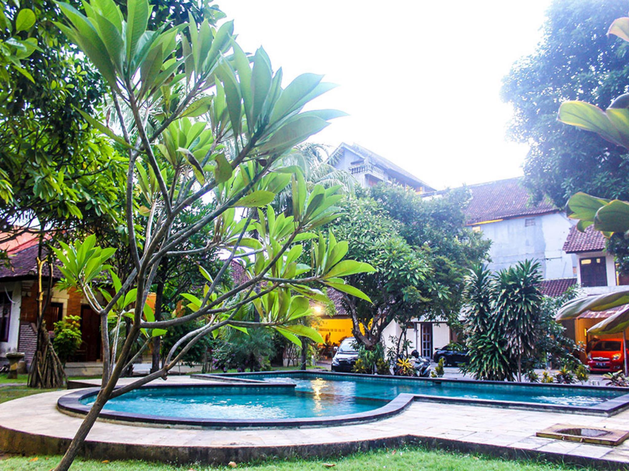 Budhi Beach Inn 27/30