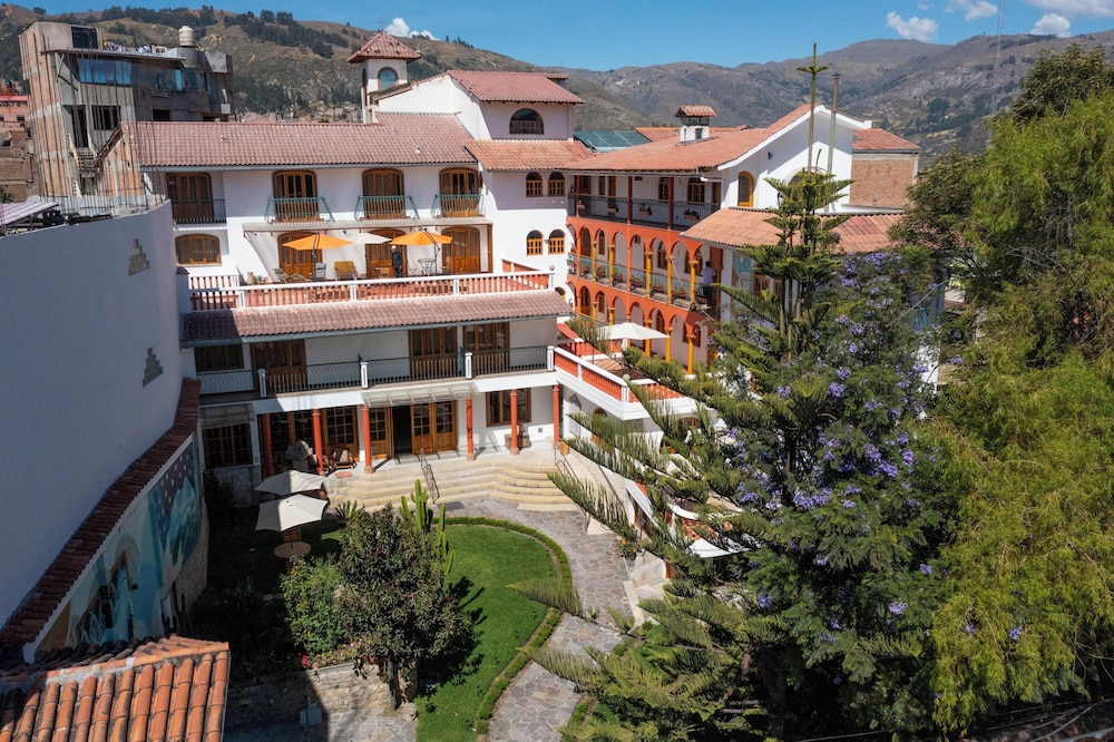 Selina Huaraz 7/86