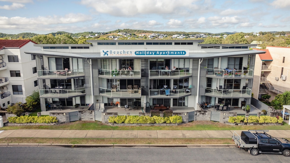 Beaches On Lammermoor Apartments in Lammermoor