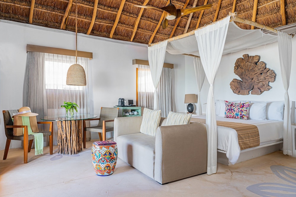 Mahekal Beach Resort 33/48