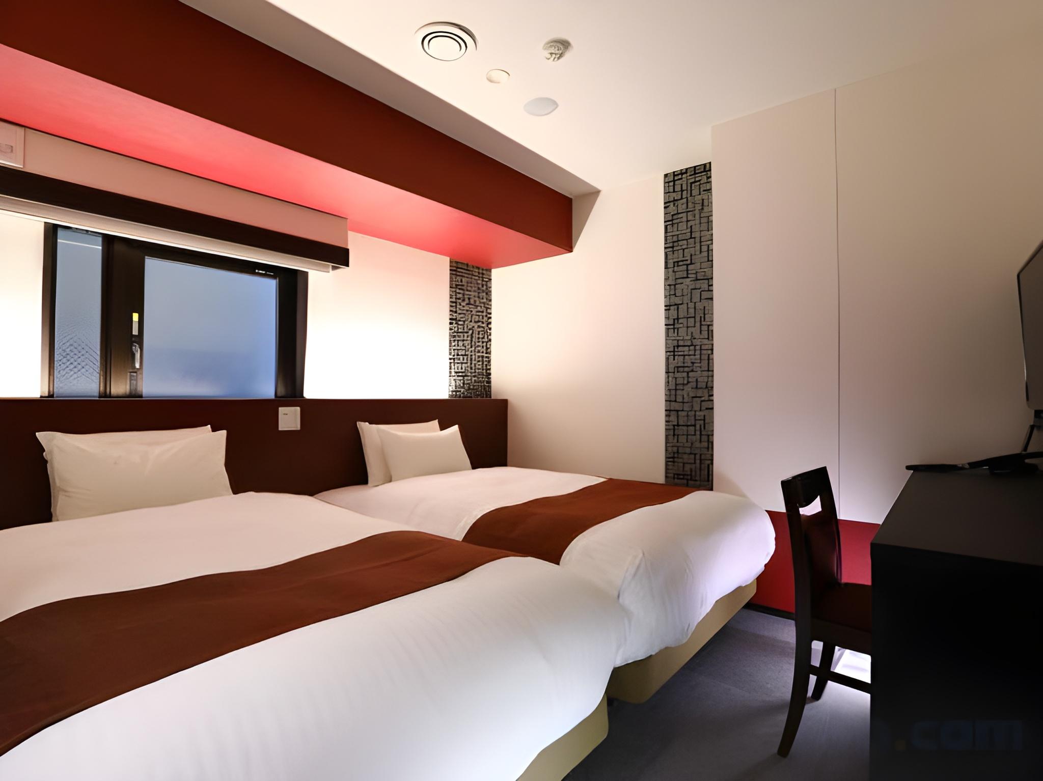Room, Double or Twin Bed