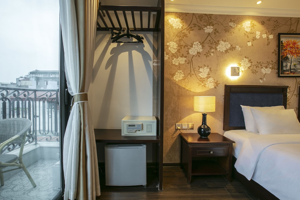 Golden Legend Hotel 16/34