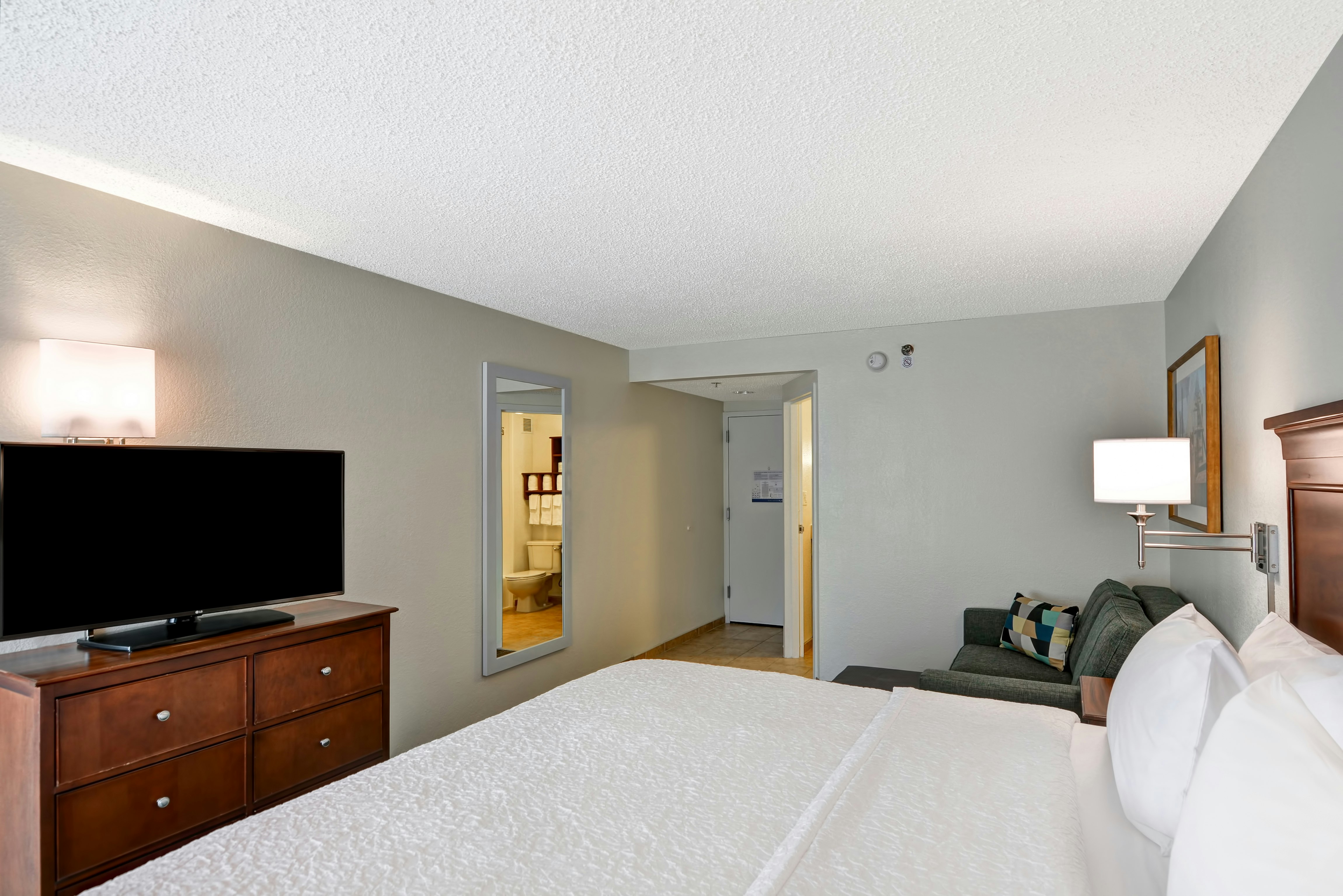 STUDY, KING BED, SOFA