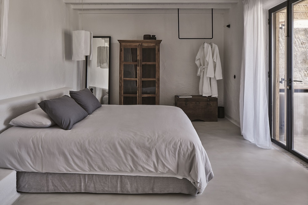 2 Bedrooms, Grand, Nomad, Suite, 2 King Beds, Sea View, Private Pool, Hot Tub