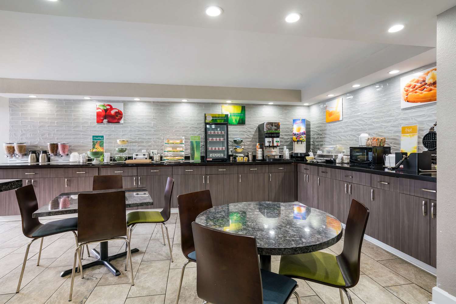 Quality Inn Greenville Near University 26/37