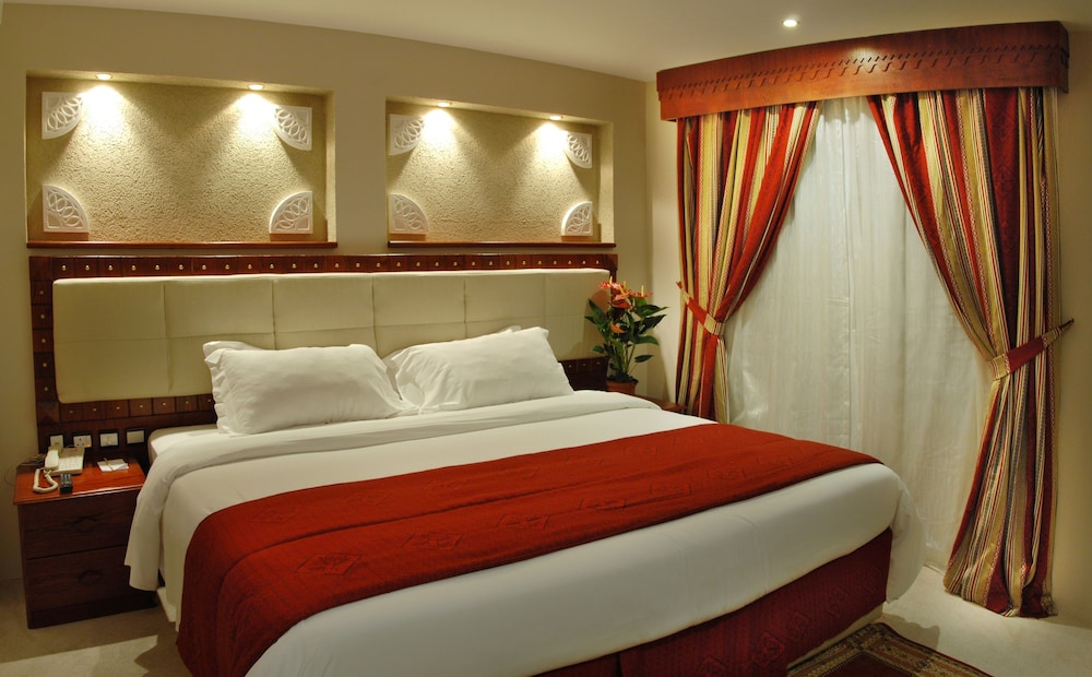 Al Liwan Suites Doha 16/67