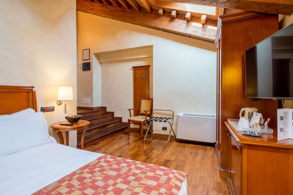 Best Western Plus Hotel Le Rondini 24/55