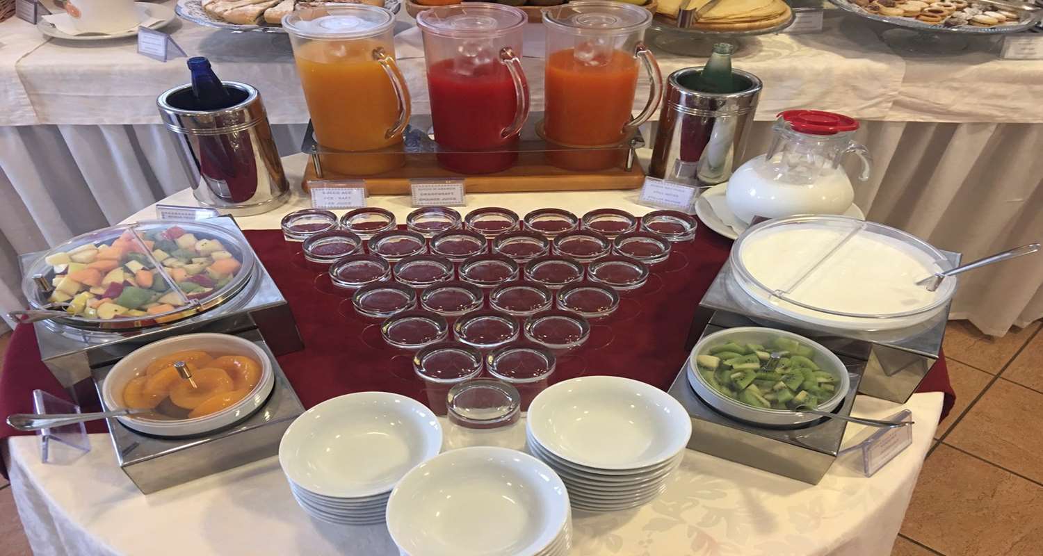 restaurant cafeteria