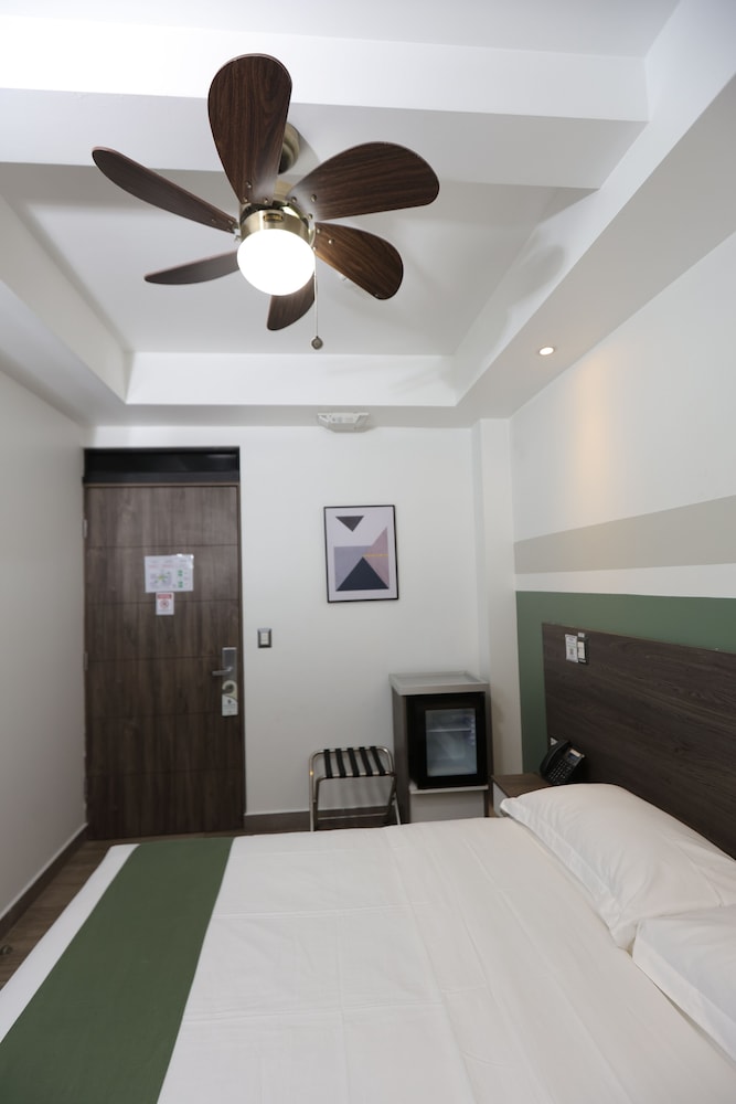 STANDARD, DOUBLE BED