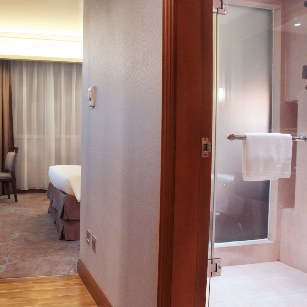 Wanyue Grand Skylight Hotel Shenzhen 50/50