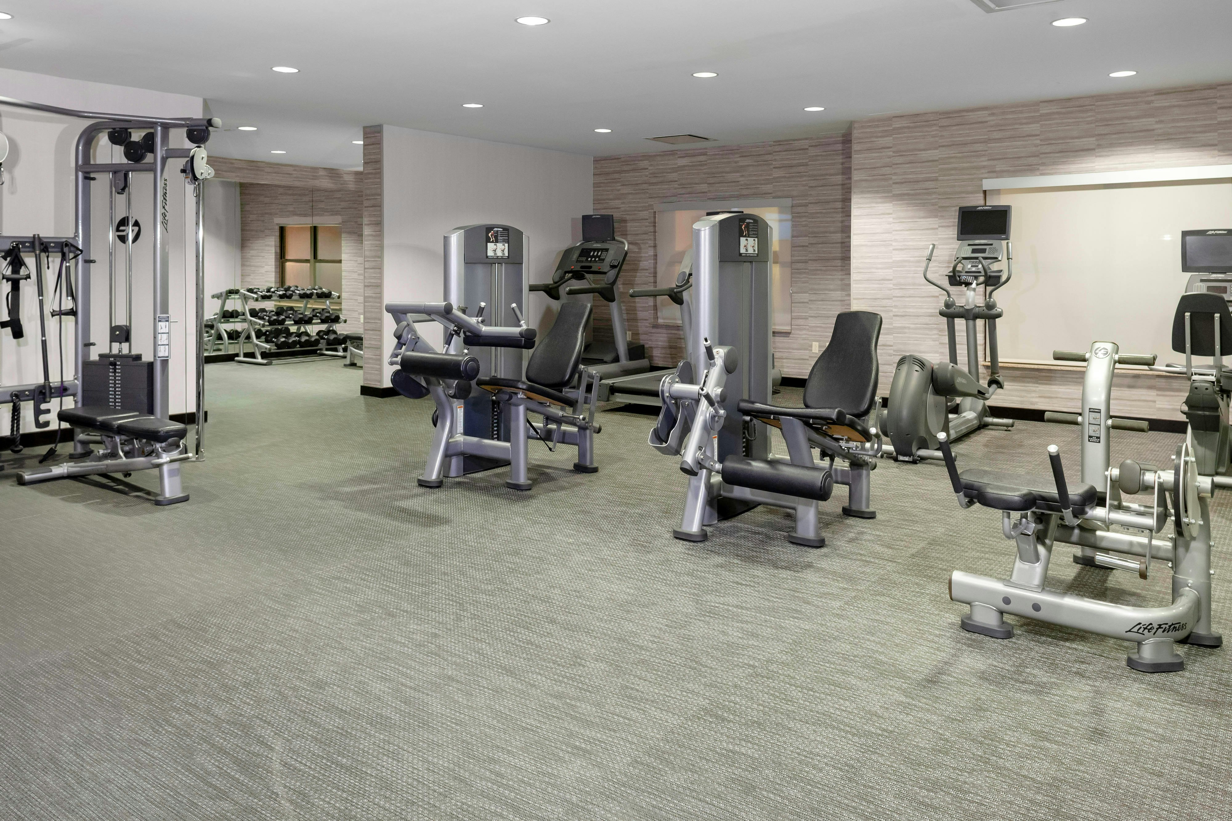 Courtyard By Marriott Downtown Memphis 10/27