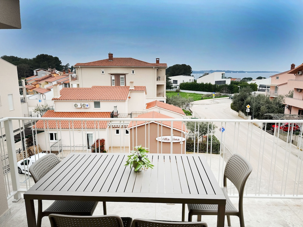 Villa Nina Apartments 5/50