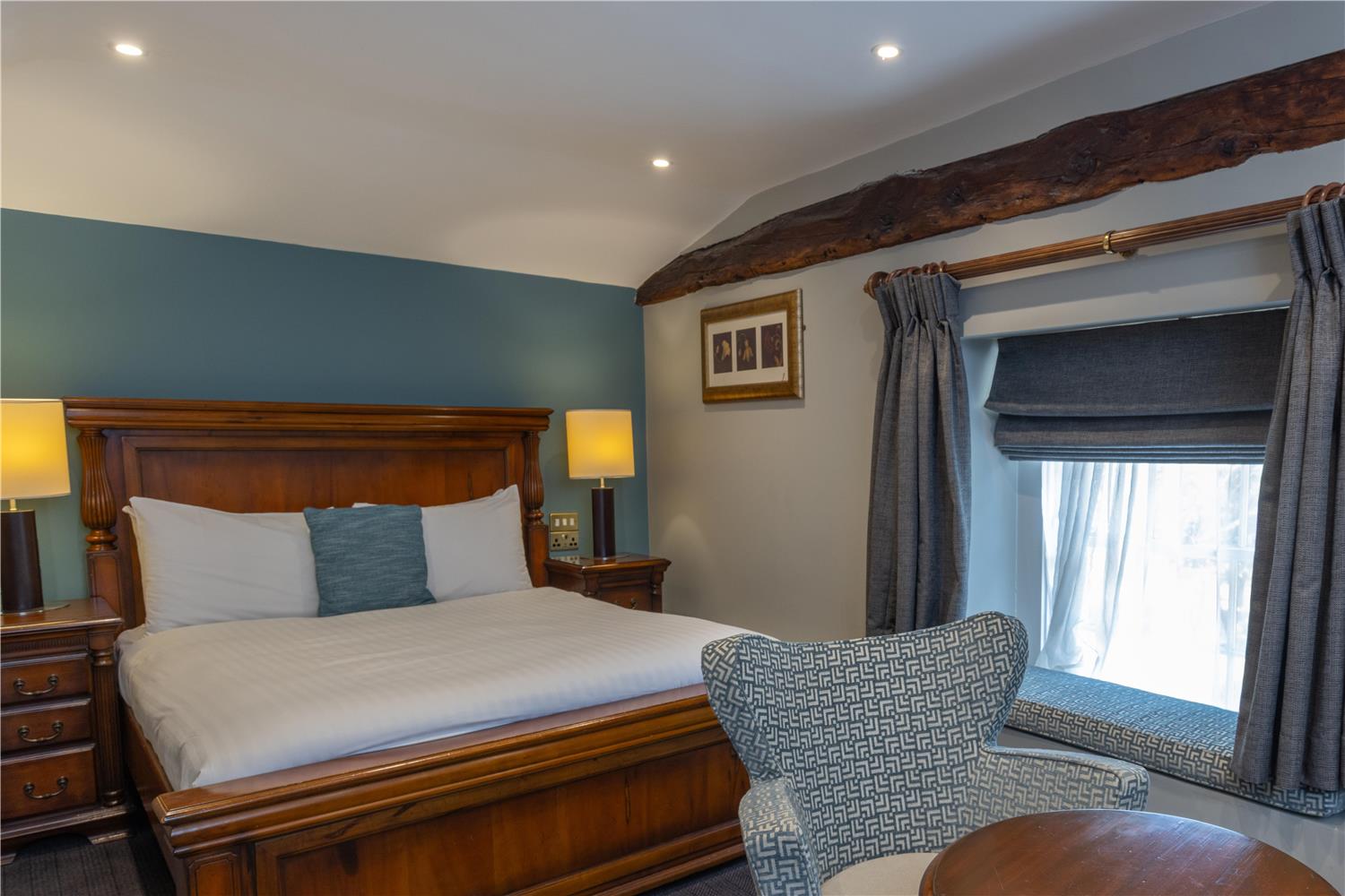 Room at Best Western The Ship Hotel, ELMBRIDGE
