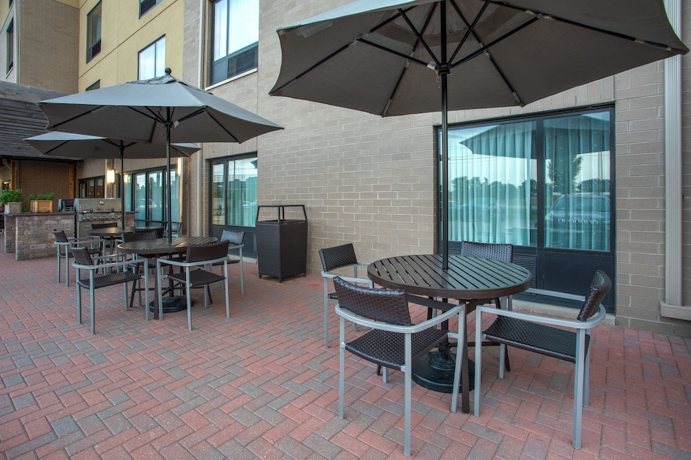 TownePlace Suites Detroit Belleville 35/50
