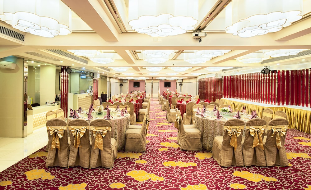 Metropole Hotel Macau 34/38