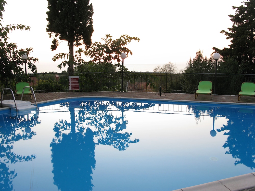 Dafnoudi Hotel Apartments 21/44