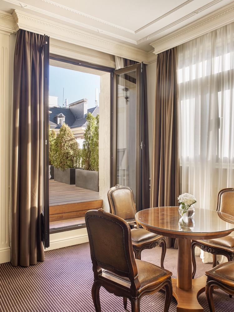 Hotel Fenix Gran Melia 45/70