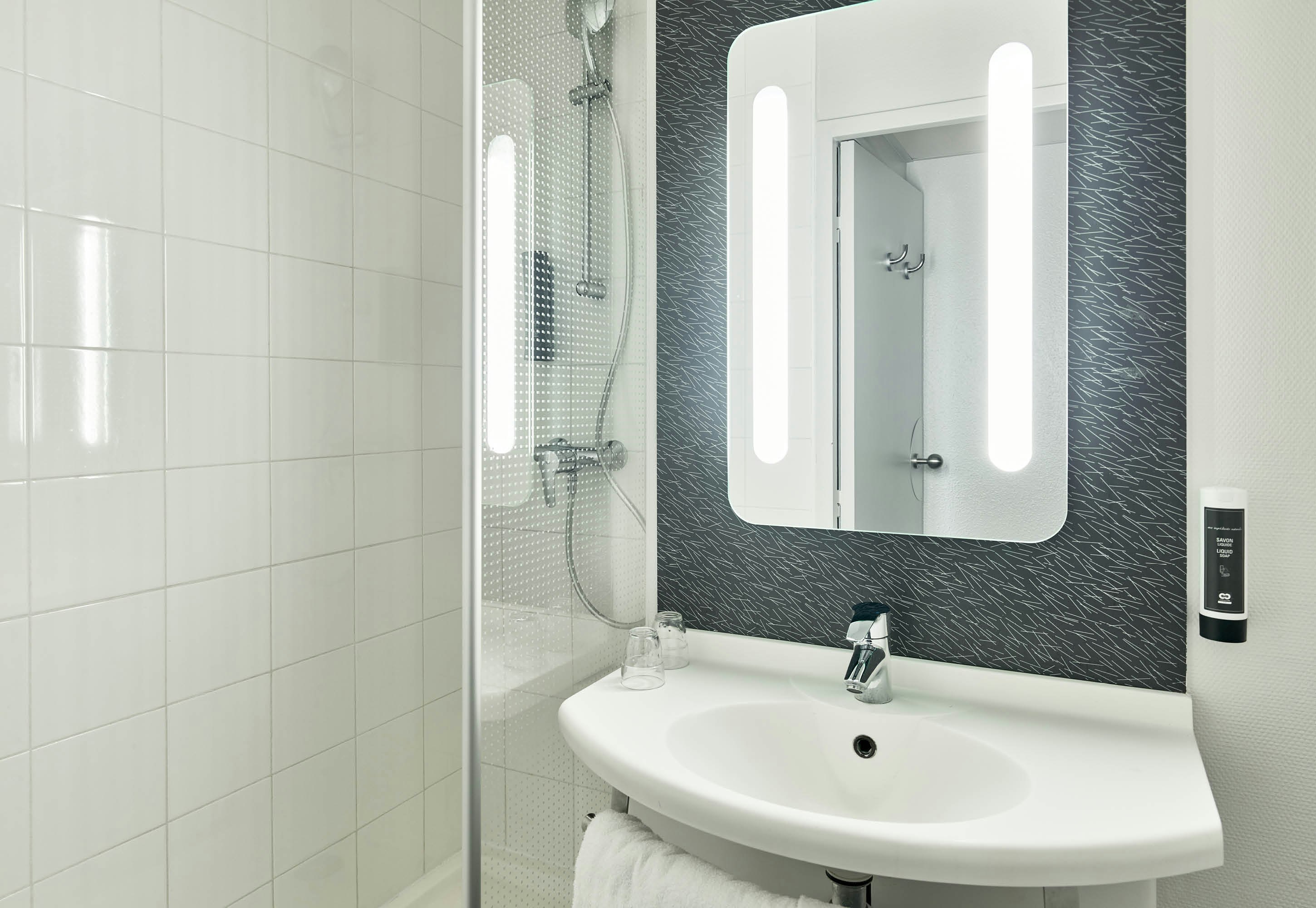 B&B HOTEL Versailles Le Chesnay 25/26