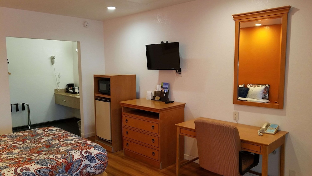 Rodeway Inn Alameda-Oakland 14/15