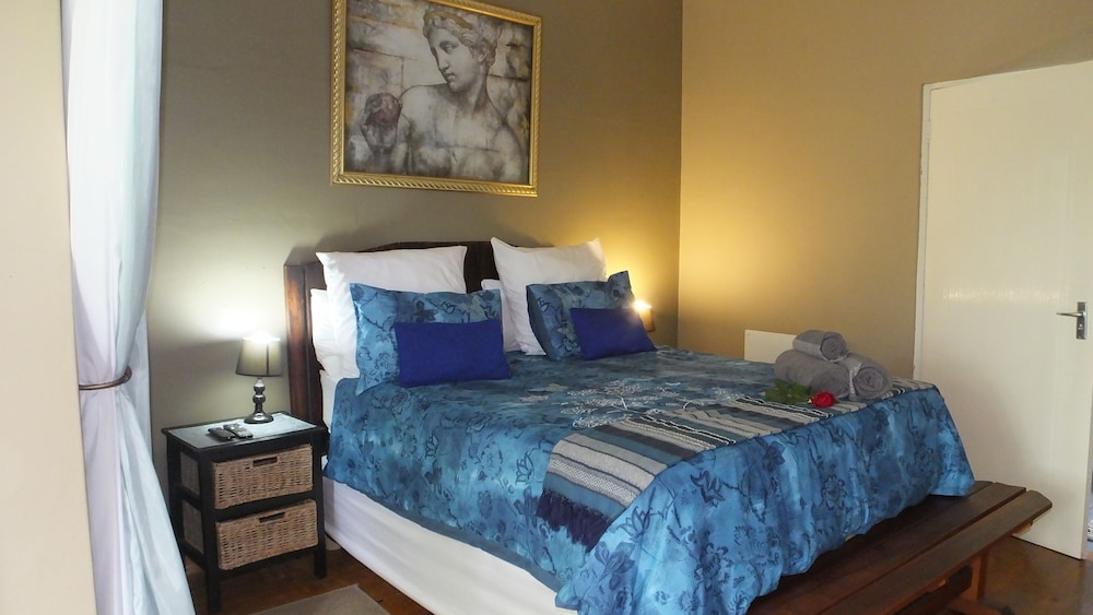 Dublin Guest Lodge 11/50