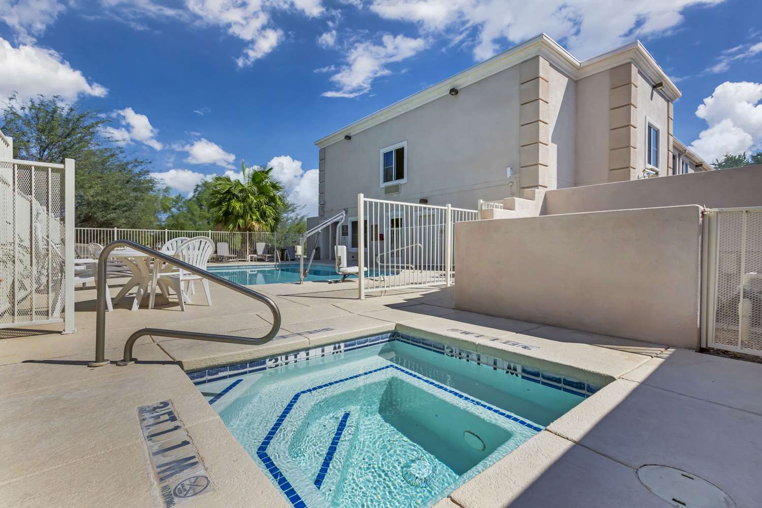 Comfort Inn Green Valley 6/17