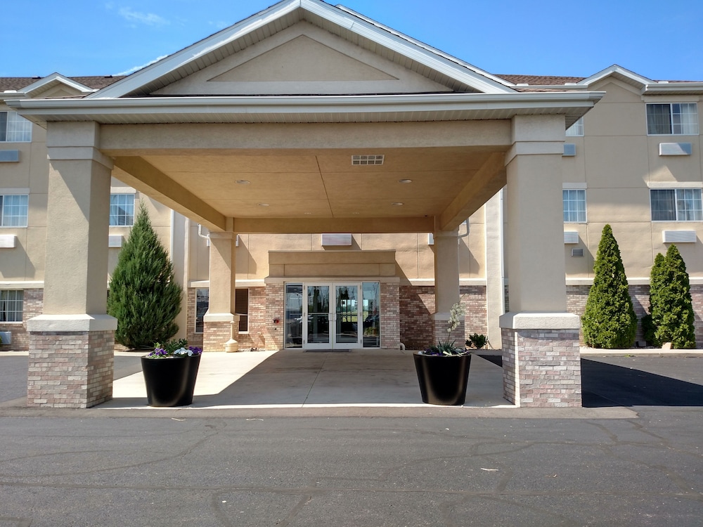 Holiday Inn Express Toledo West Napoleon 61/65