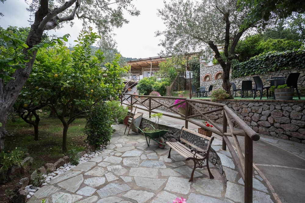 Relais Villa Anna 34/46