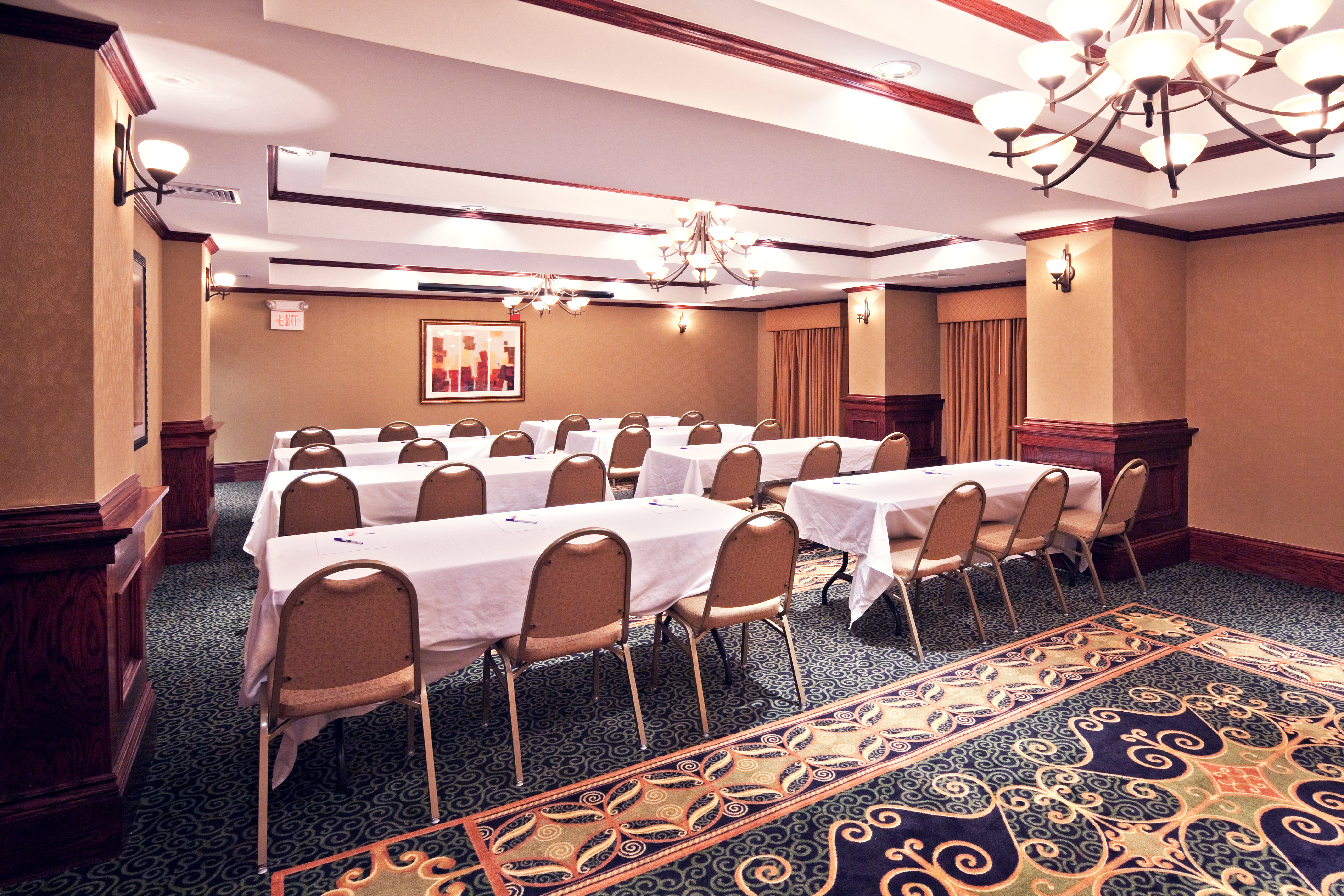 Holiday Inn Express Hotel & Suites Shawnee I-40 50/59