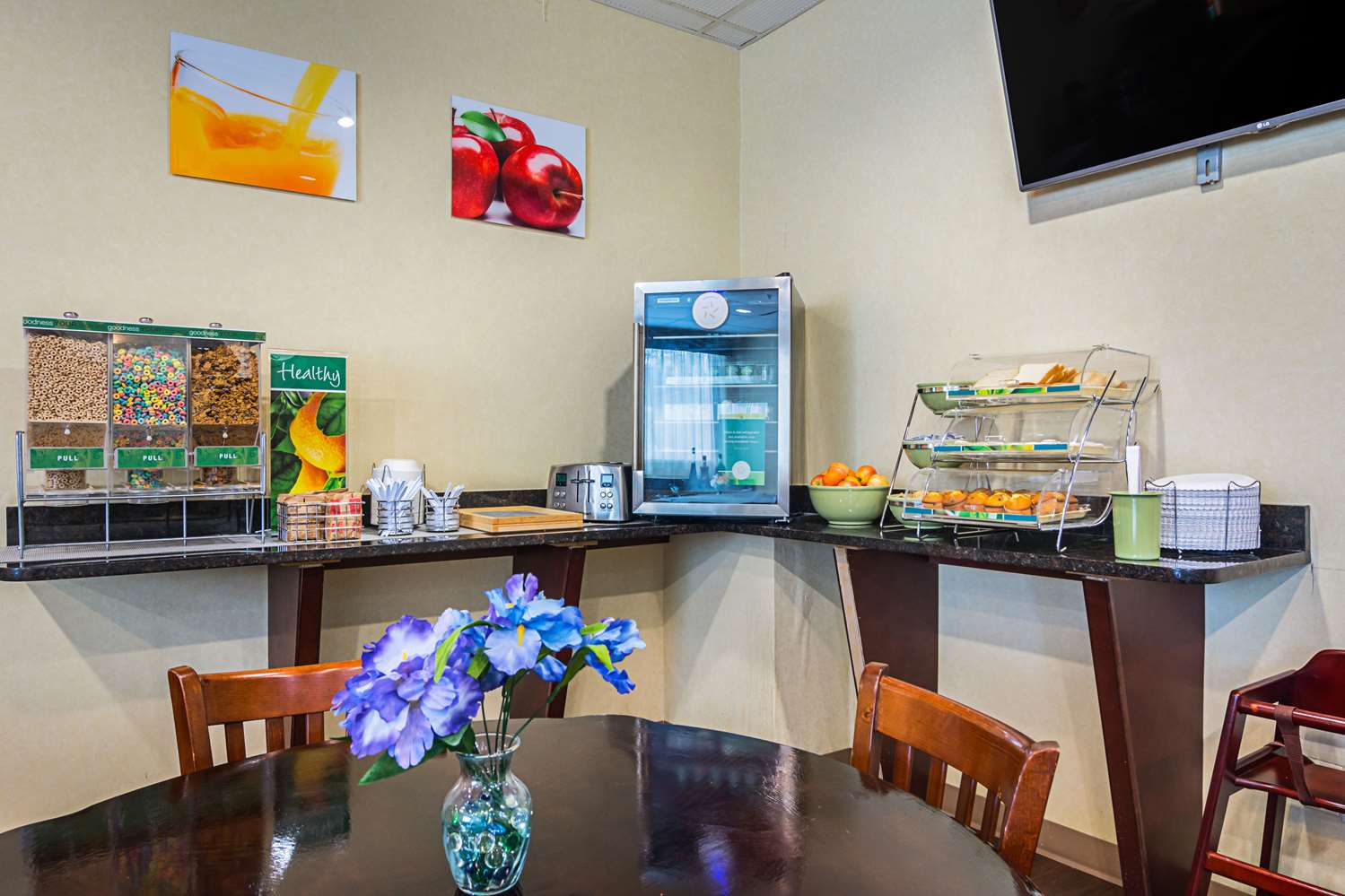 Quality Suites Atlanta Airport East GA 25/43