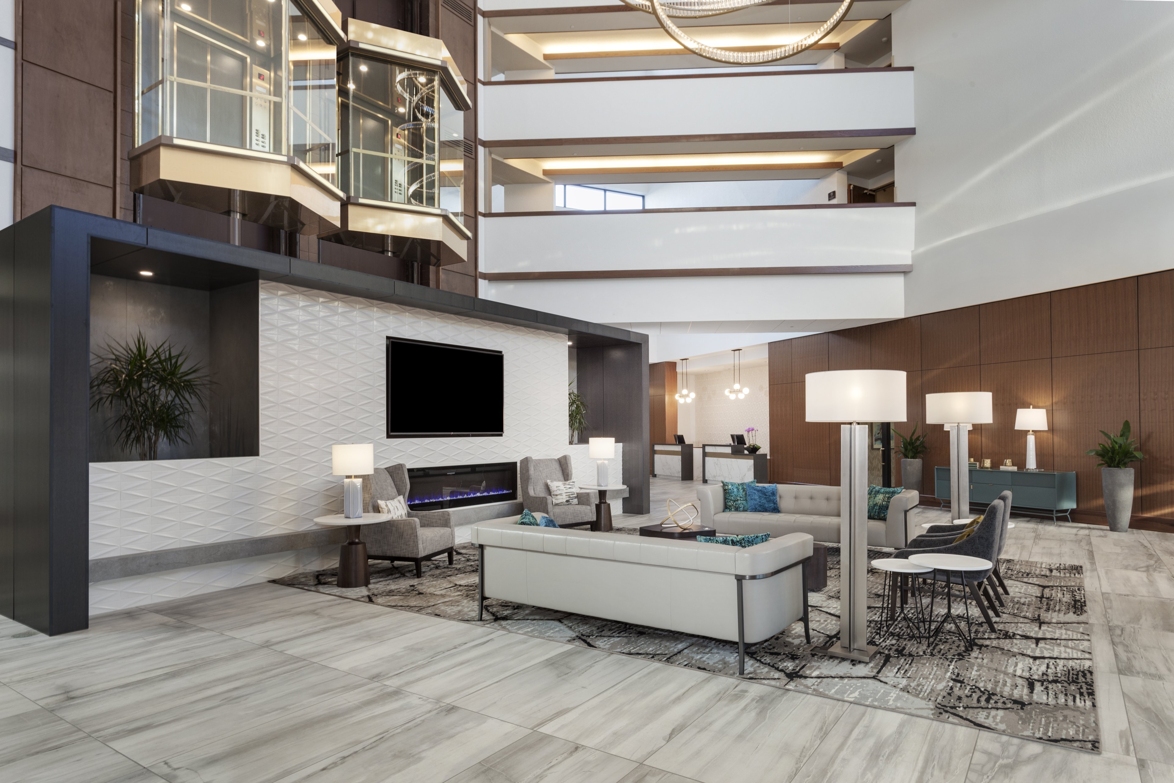 Crowne Plaza Lansing West 30/50