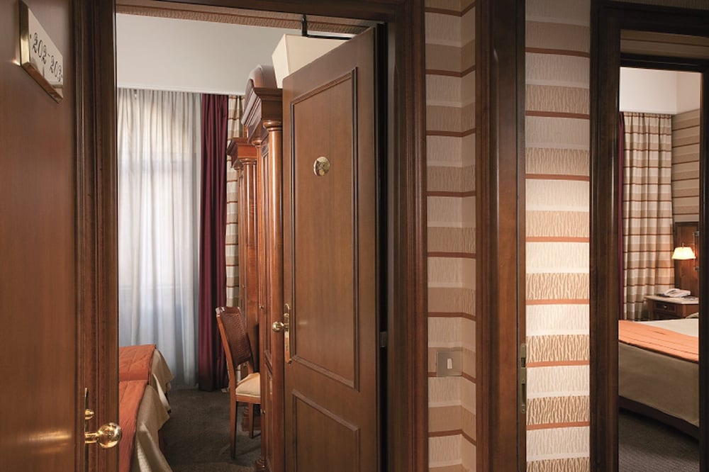 Mascagni Hotel 9/37