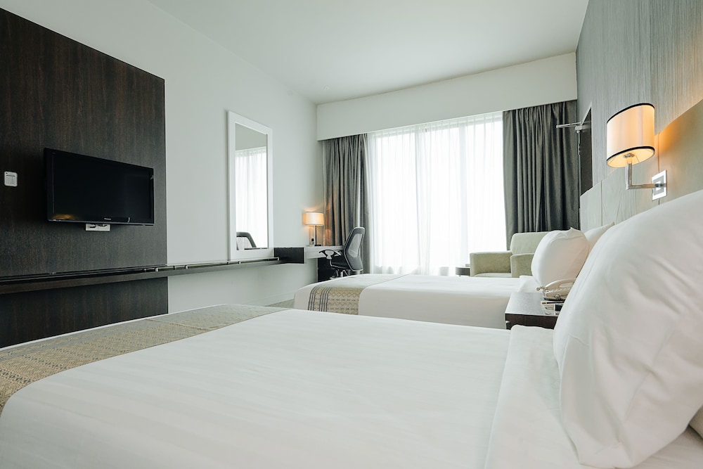 RAIA HOTEL AND CONVENTION CENTRE ALOR SETAR 9/50