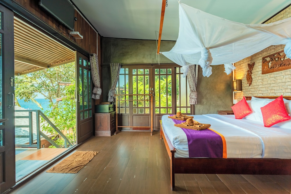 Deluxe, Bungalow, Queen Bed, Good View