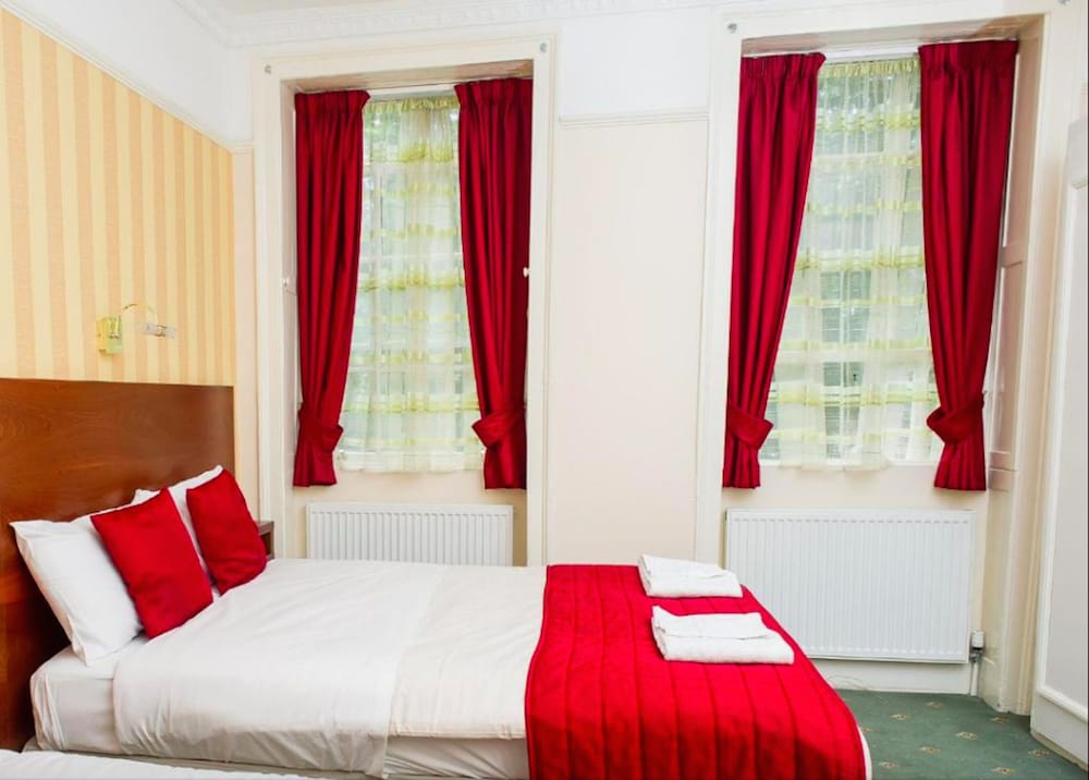 ROOM, SINGLE, DOUBLE BED, PRIVATE BATHROOM, SMALL