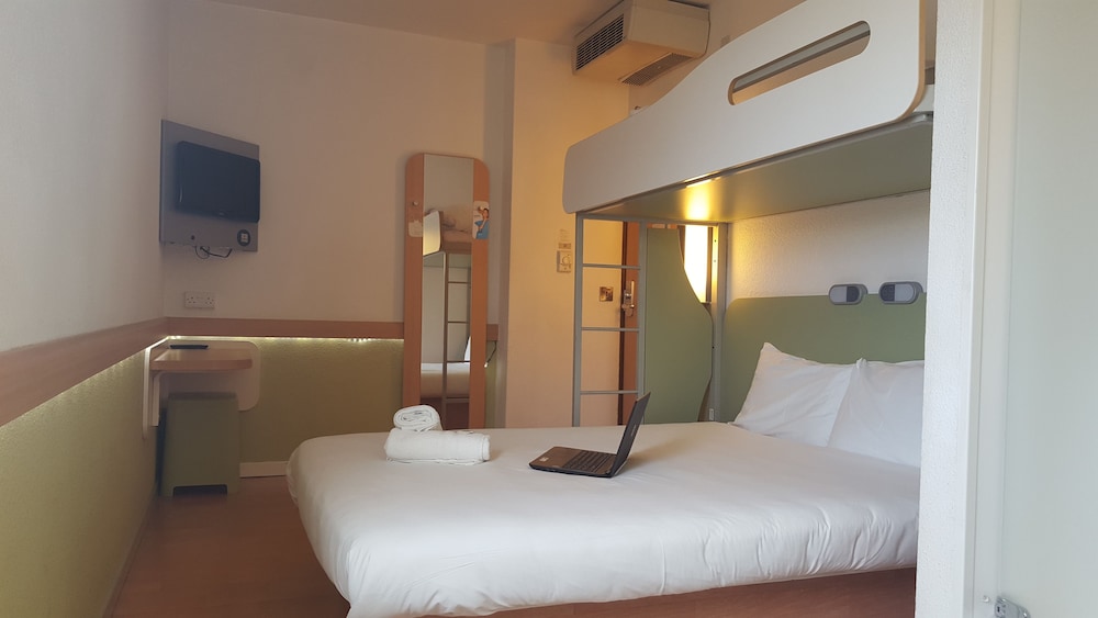 Ibis Budget Leeds Centre Crown Point Road 13/63