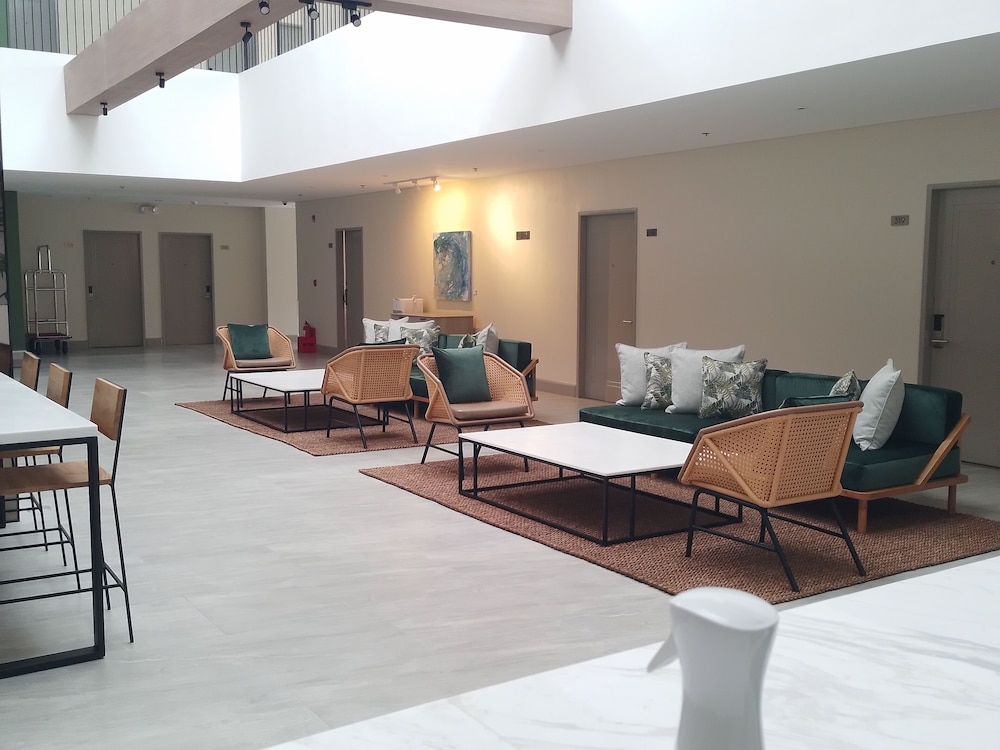 Primeway Suites Cebu 40/45