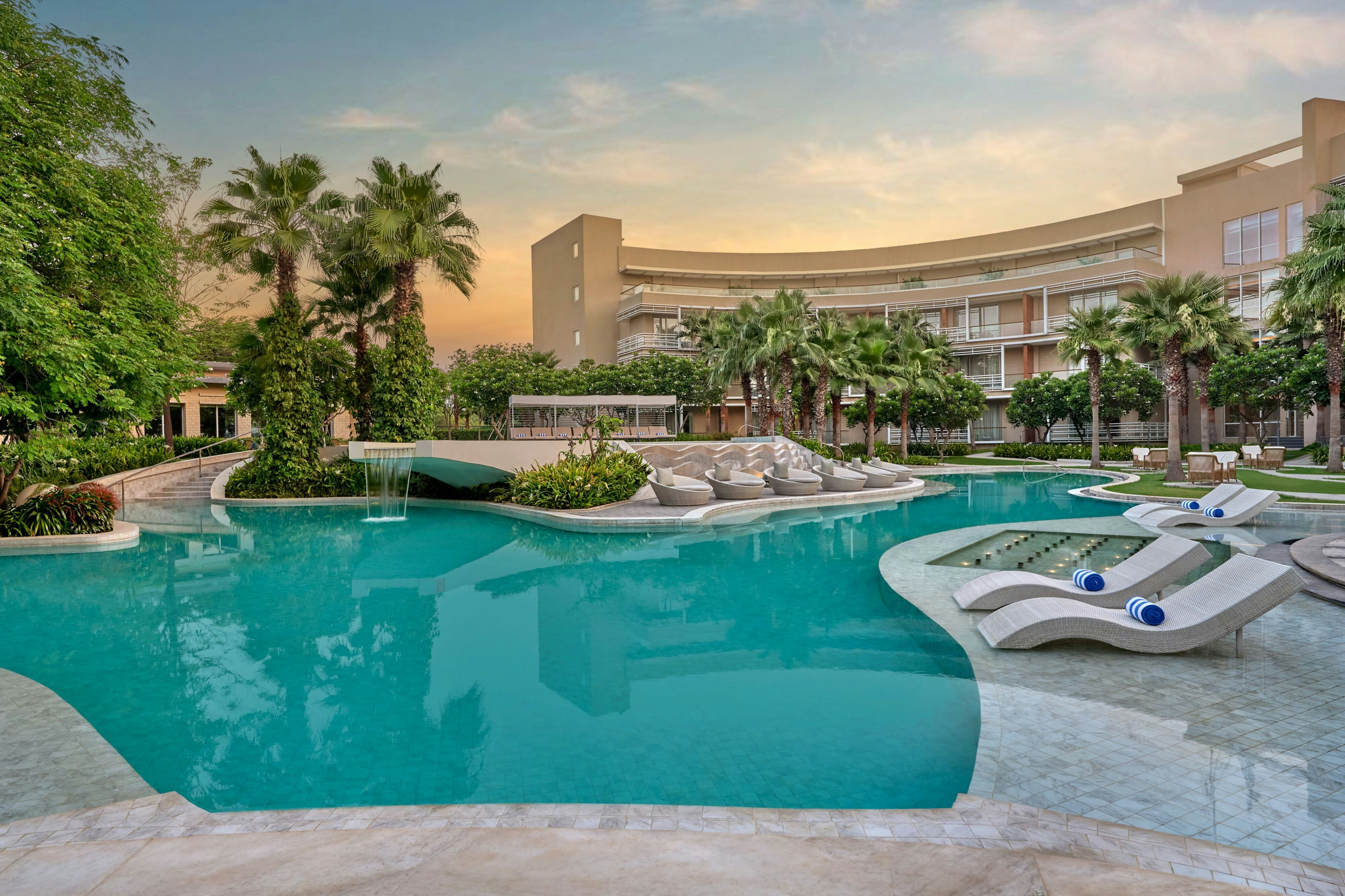 Courtyard by Marriott Aravali Resort 19/20