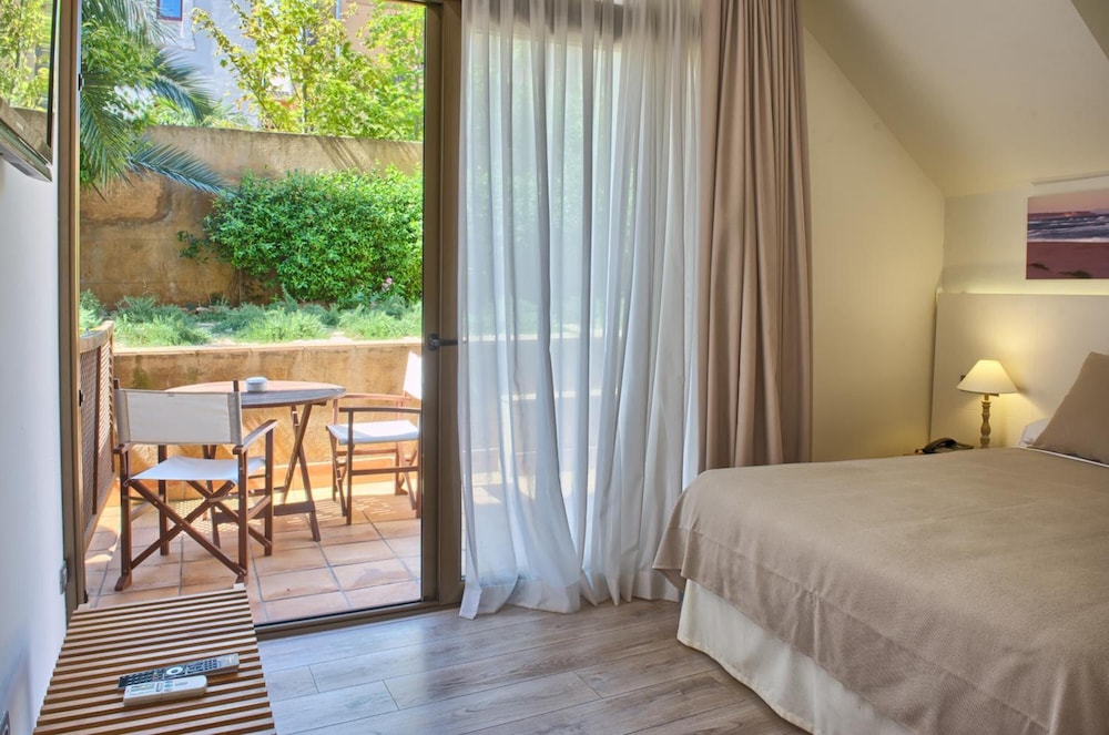 Hotel El Petit Convent 5/35