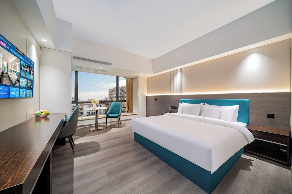 DELUXE, DOUBLE BED